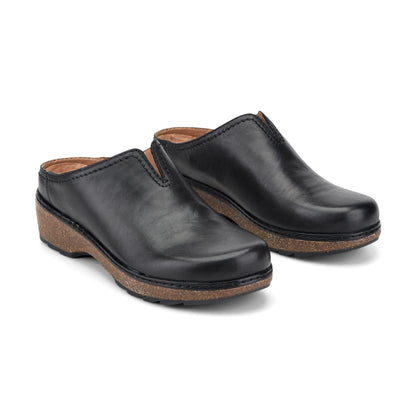 Kolia Round Toe Slip-on Casual Clogs - Earth Shoes Signature