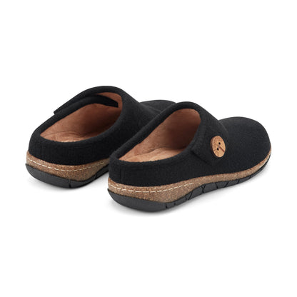 Ezra Slip-On Clogs - Earth Shoes Signature