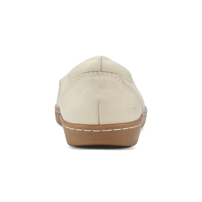 Landen Round Toe Casual Flats - Earth Shoes Recommended